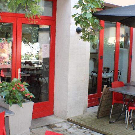 Hotel Les Vignes Rouges Ispagnac Exterior foto