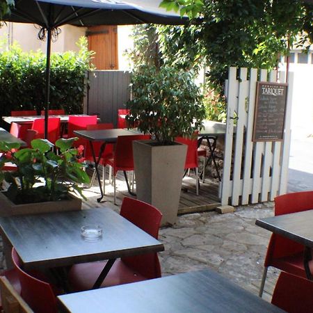 Hotel Les Vignes Rouges Ispagnac Exterior foto